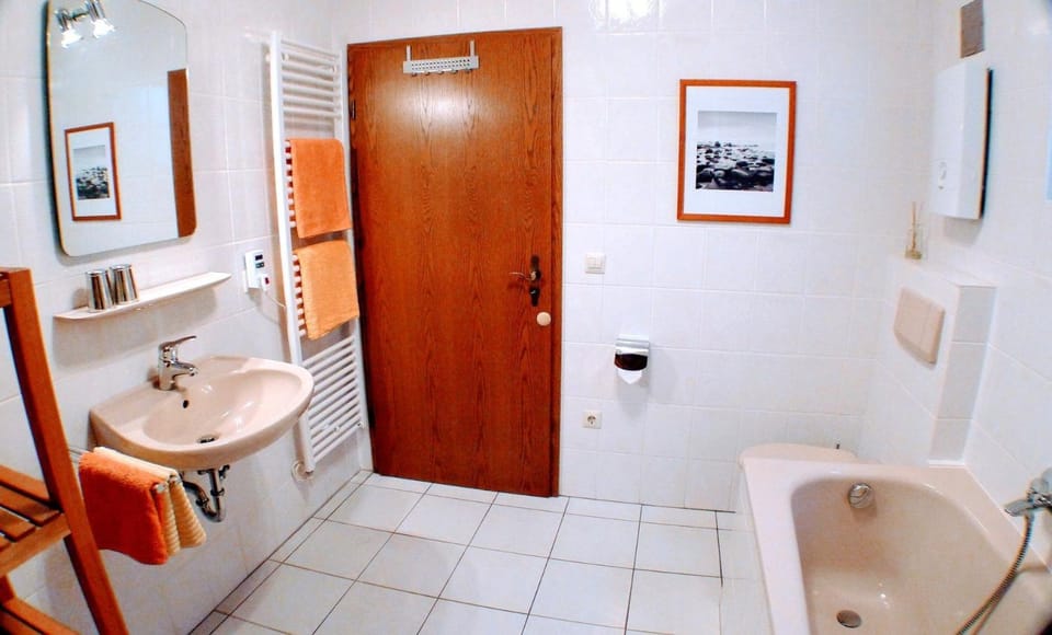 Bathroom, Living room