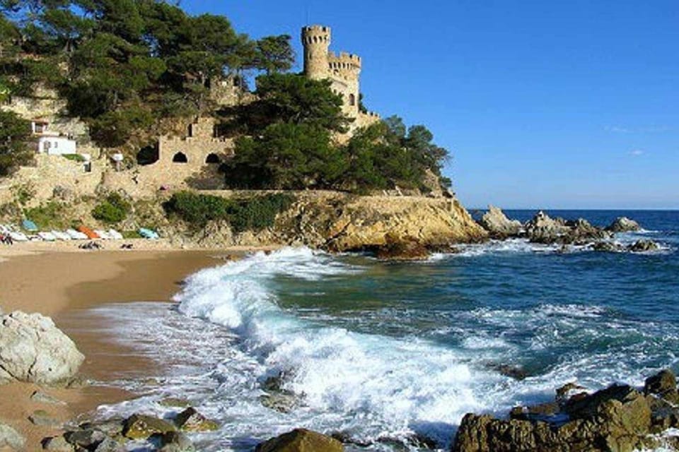 Nearby landmark, Beach