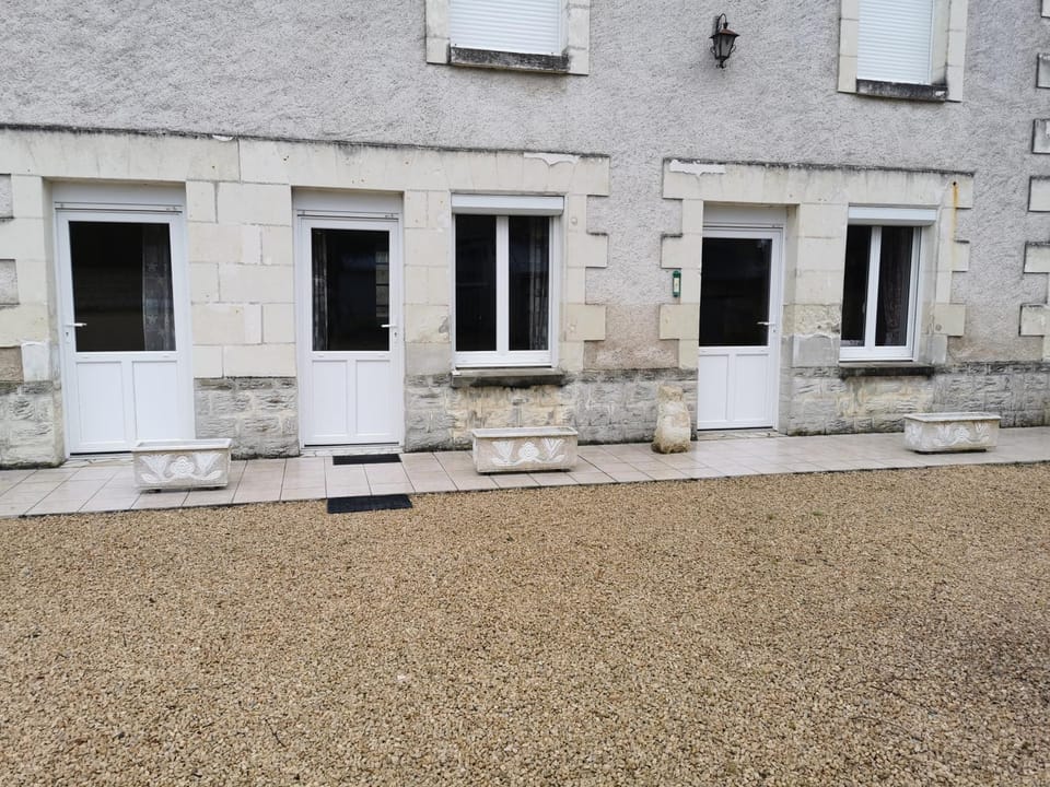 Maison restaurée - bien ensoleillée - calme House in Centre-Val de Loire