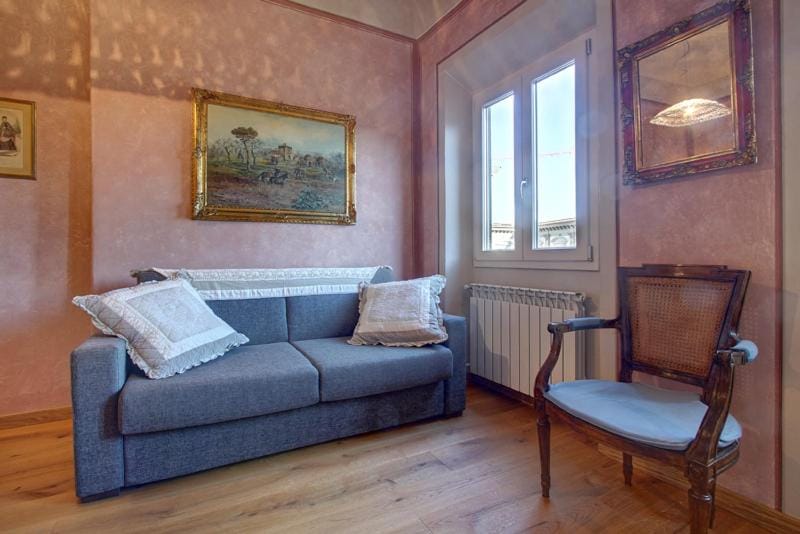Romantic apartment in the heart of Florence Apartment in Florence