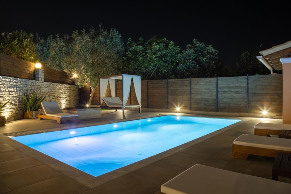 Night, Swimming pool
