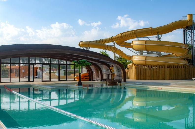 Aqua park, Swimming pool