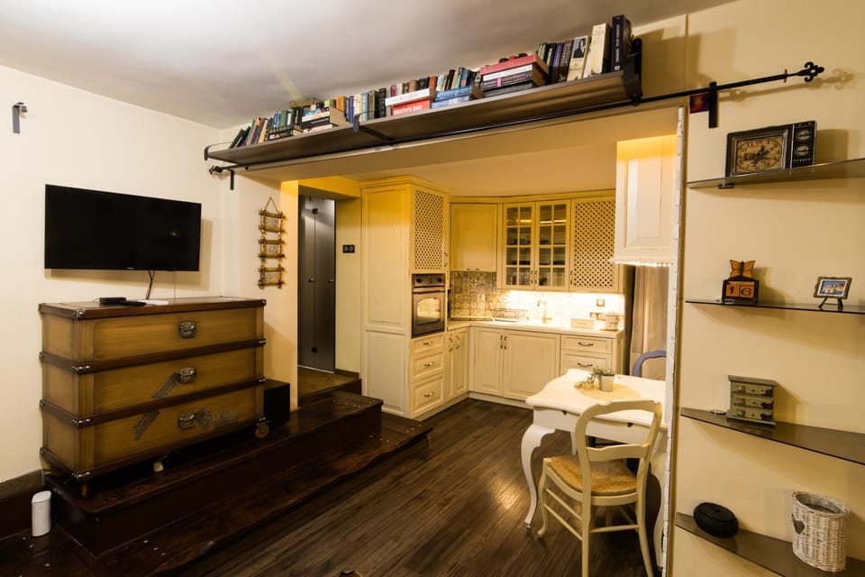 Library, TV and multimedia, Kitchen or kitchenette, Dining area, oven