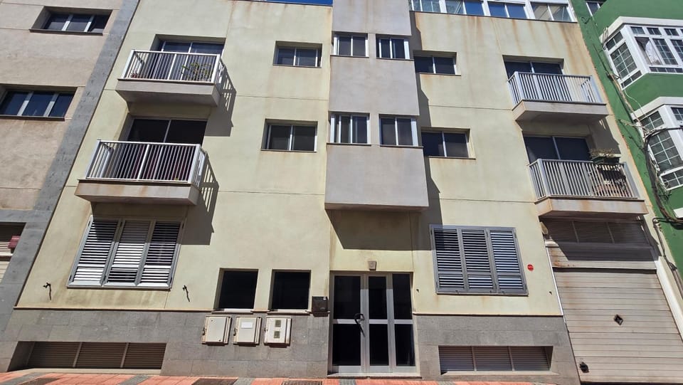 Property building, Facade/entrance, Off site, Lobby or reception