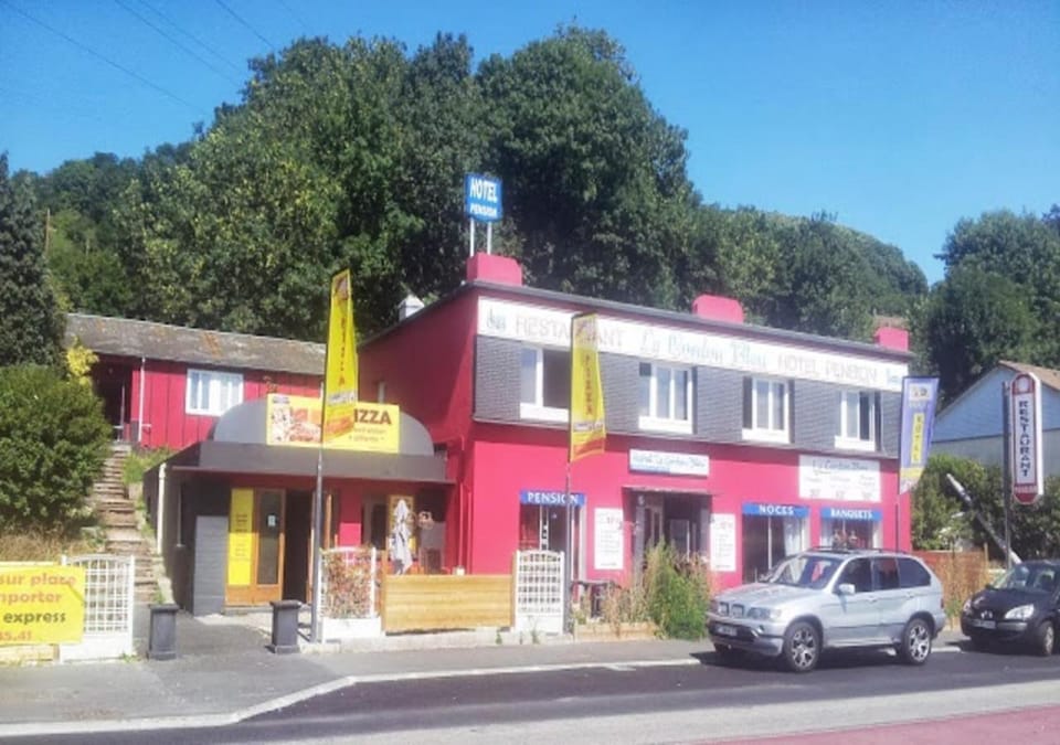 Property building, Facade/entrance