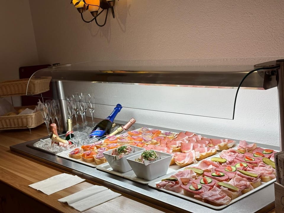 Food and drinks, Food, Breakfast, Buffet breakfast