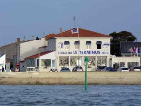 Logis hôtel Le Terminus Hotel in Nouvelle-Aquitaine