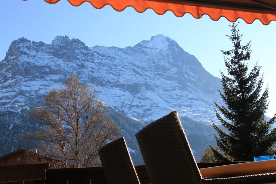 Balcony/Terrace, Mountain view
