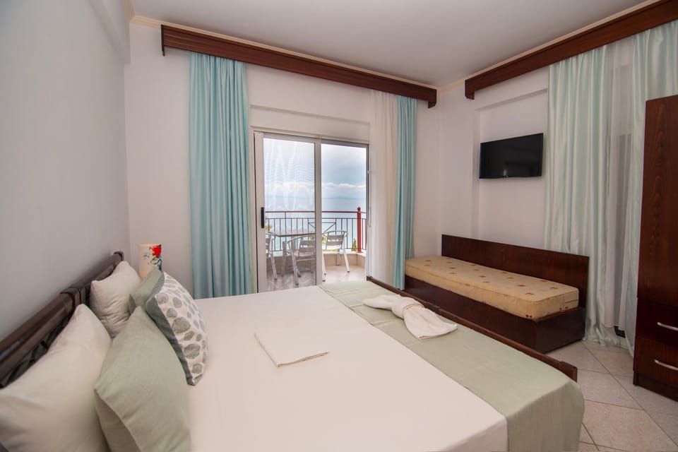 hotelsunnybeachgr Hotel in Peloponnese, Western Greece and the Ionian