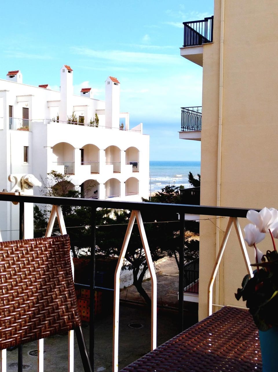 Coffee/tea facilities, Balcony/Terrace, Beach, Sea view