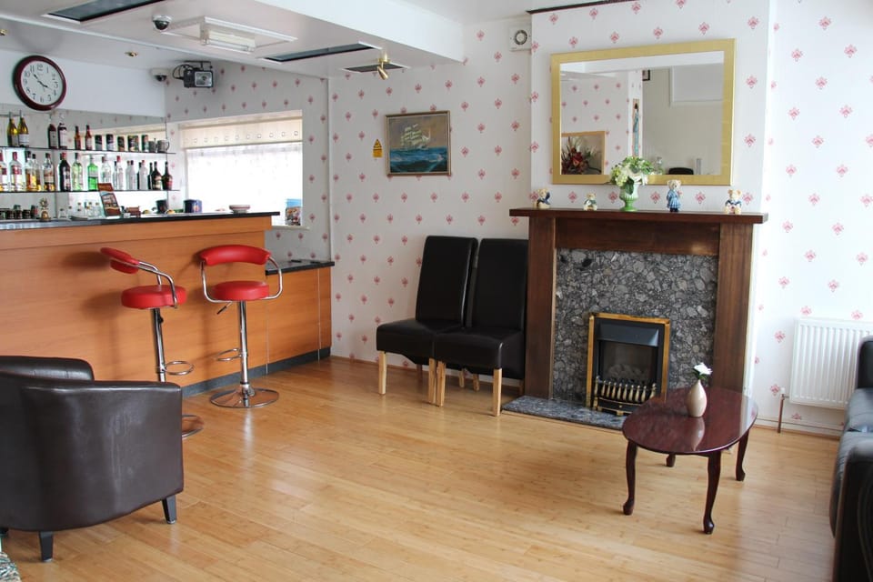 Lounge or bar