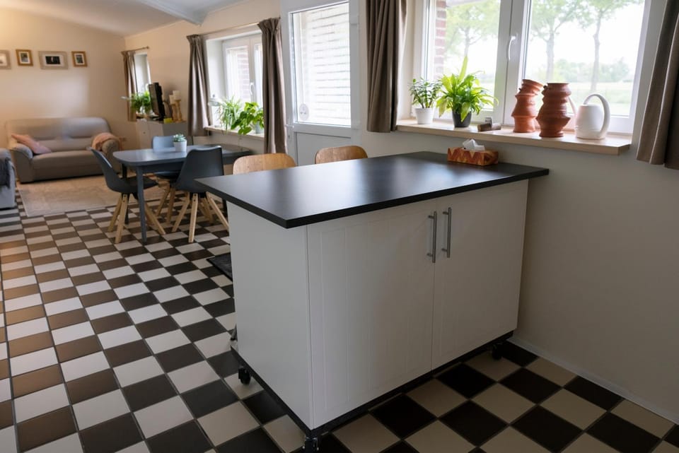 Communal lounge/ TV room, View (from property/room), Kitchen or kitchenette, Living room, Lounge or bar, Seating area, Dining area, Communal kitchen