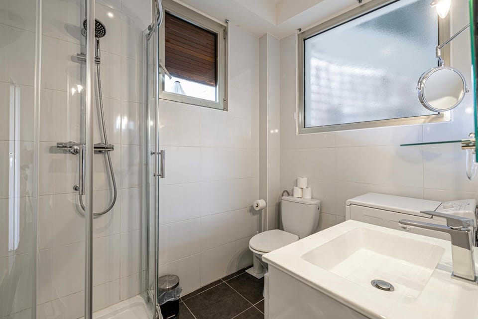 Welcoming Apartment with parking - Croisette Apartment in Cannes