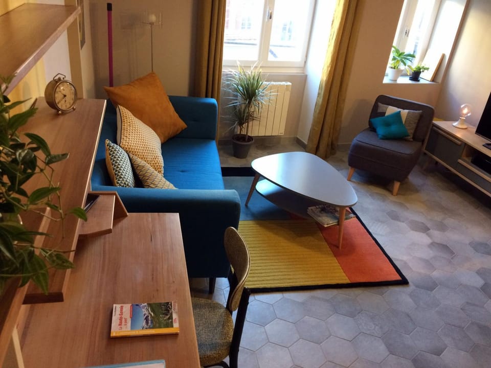Living room, Seating area