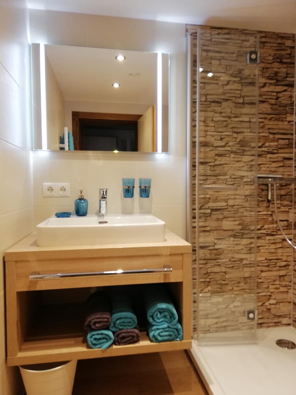 Shower, Bathroom