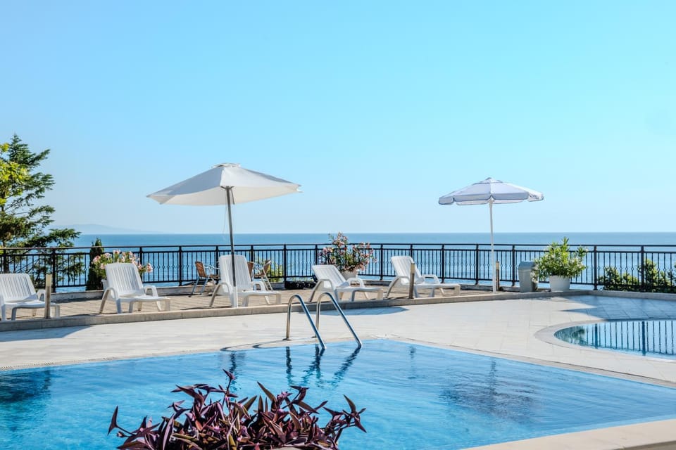 Pool view, Sea view, Swimming pool