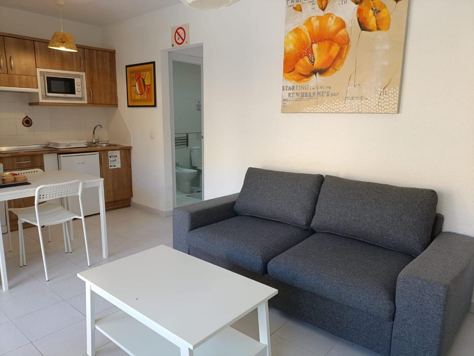 Kitchen or kitchenette, Living room, Dining area