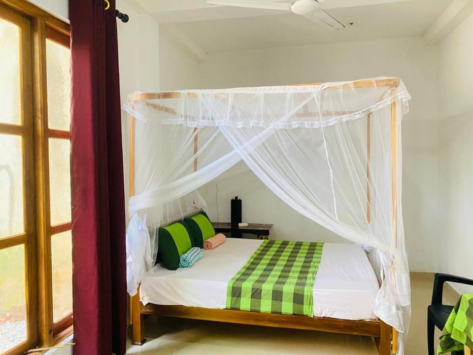Pradeep Guest House Mirissa Bed and Breakfast in Mirissa