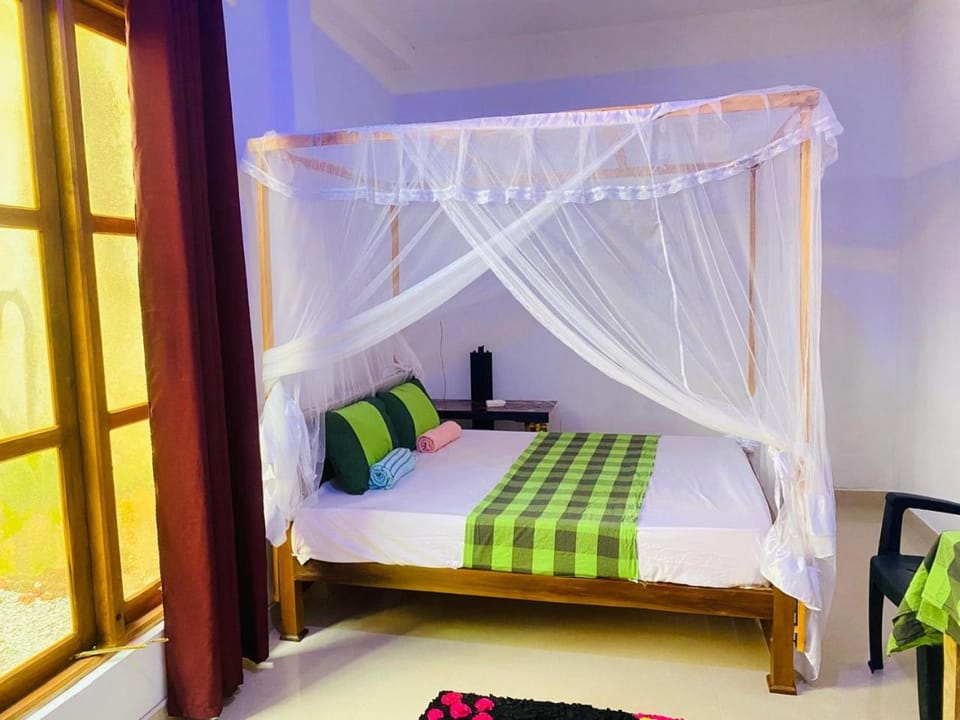 Pradeep Guest House Mirissa Bed and Breakfast in Mirissa