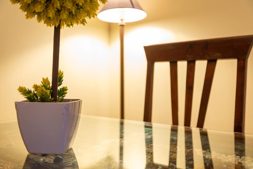 Decorative detail, Dining area