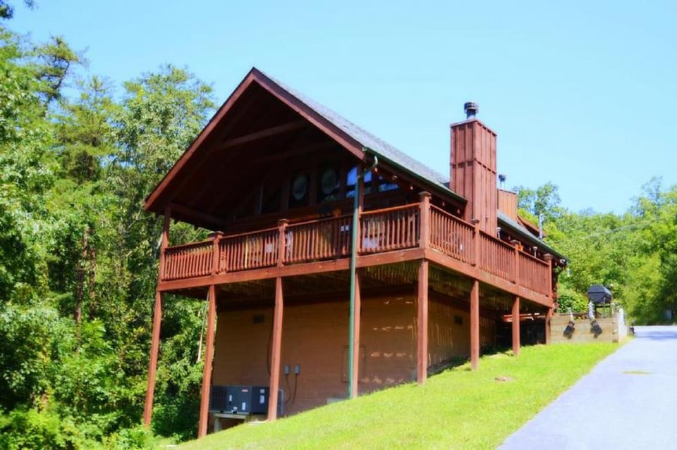 Property building, Natural landscape, Bird's eye view