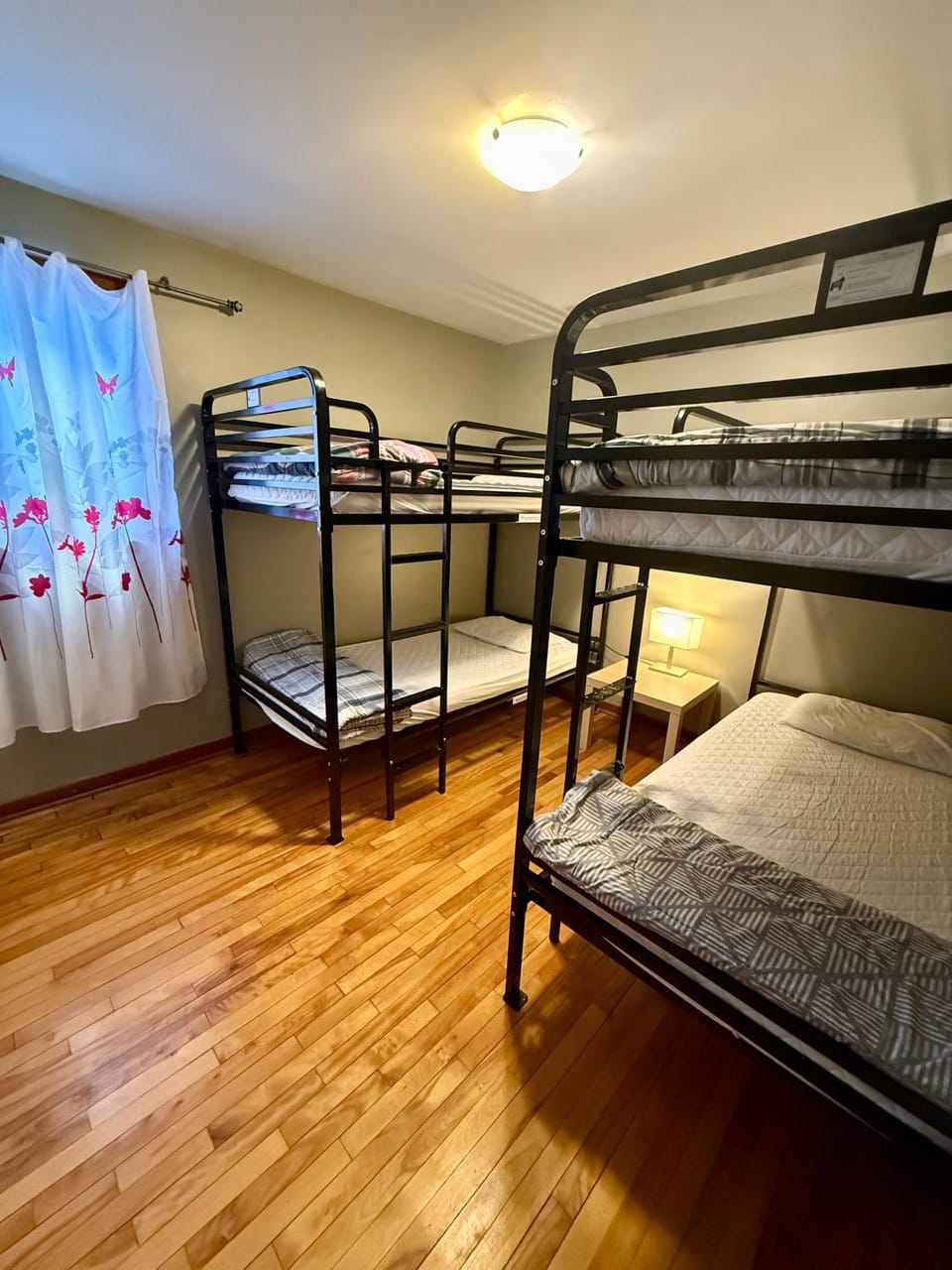 Photo of the whole room, Bedroom, bunk bed