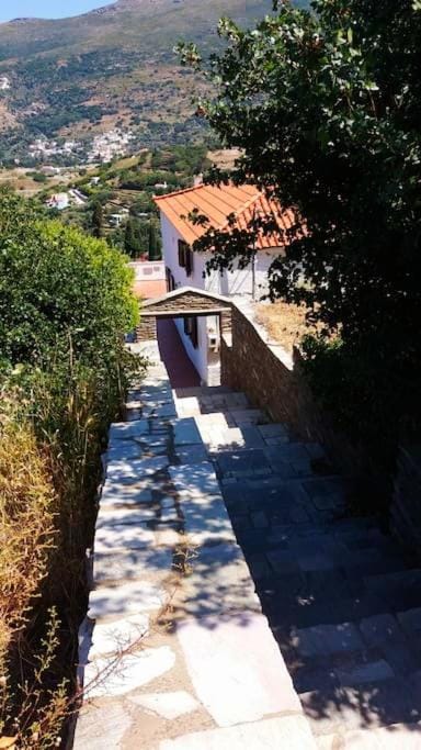 Facade/entrance, Property logo or sign, Balcony/Terrace, Garden view, Mountain view