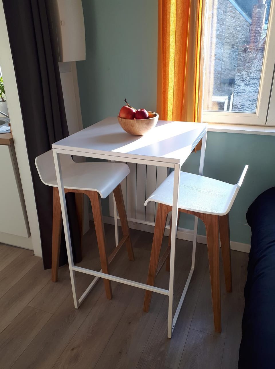 Dining area, City view