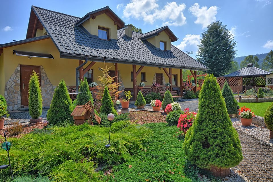 Całoroczne domki apartamentowe "Pod lipą" Izabela Konopelska Apartment in Slovakia