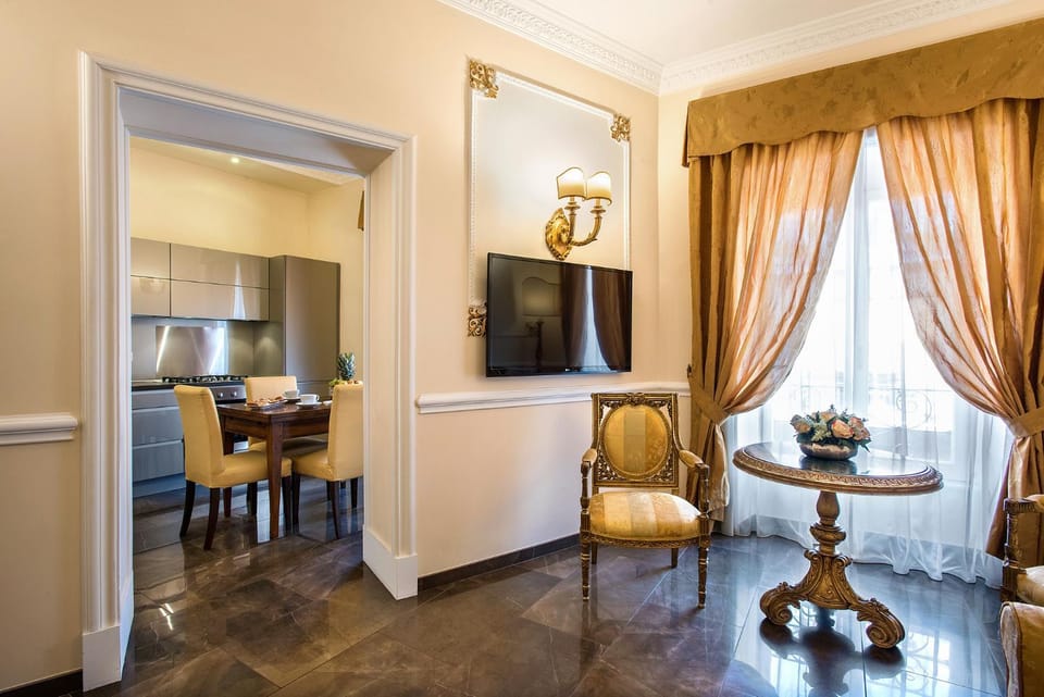 TV and multimedia, Kitchen or kitchenette, Living room