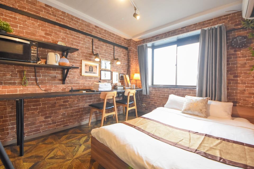 Bed, Photo of the whole room