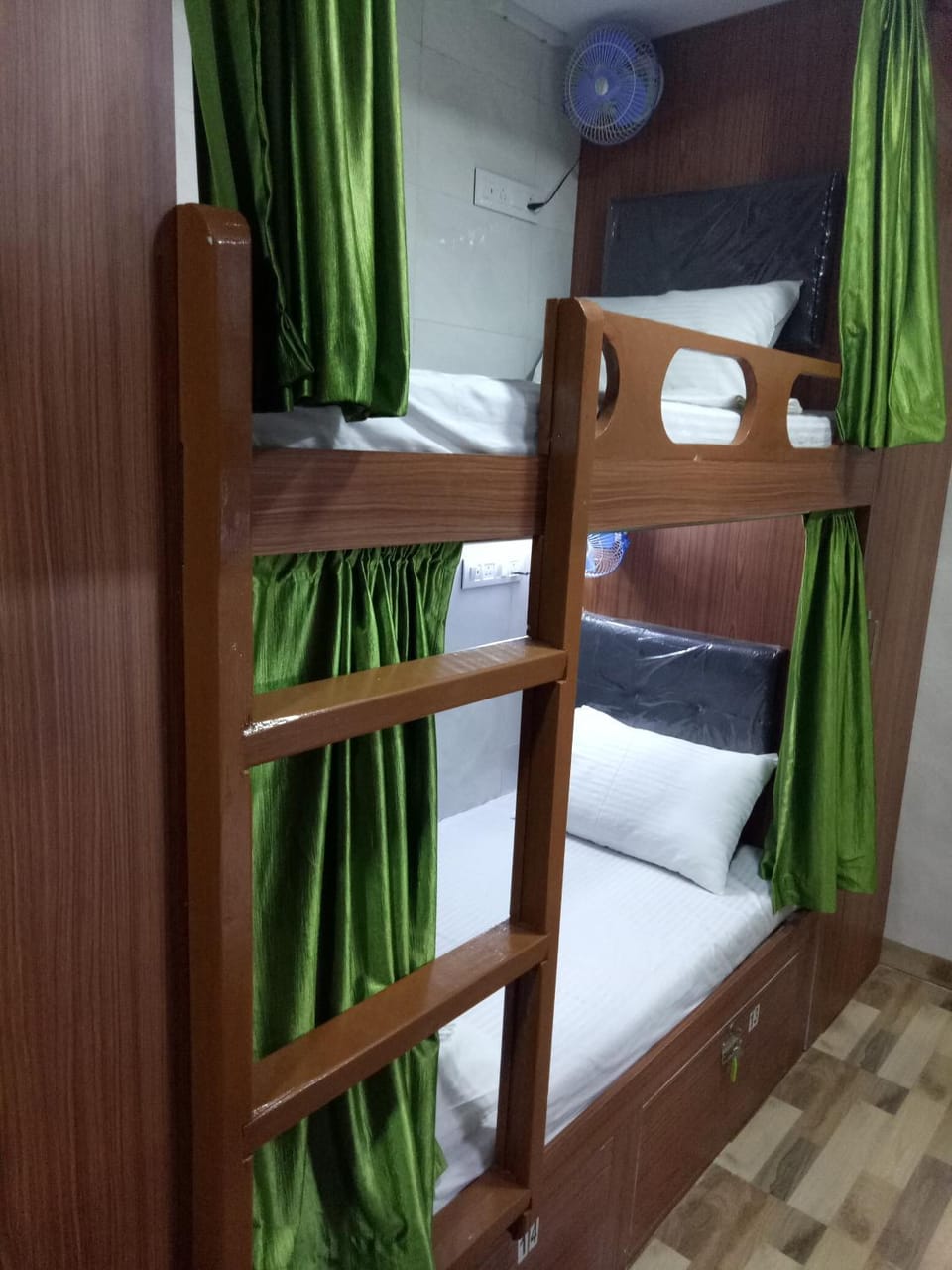 bunk bed