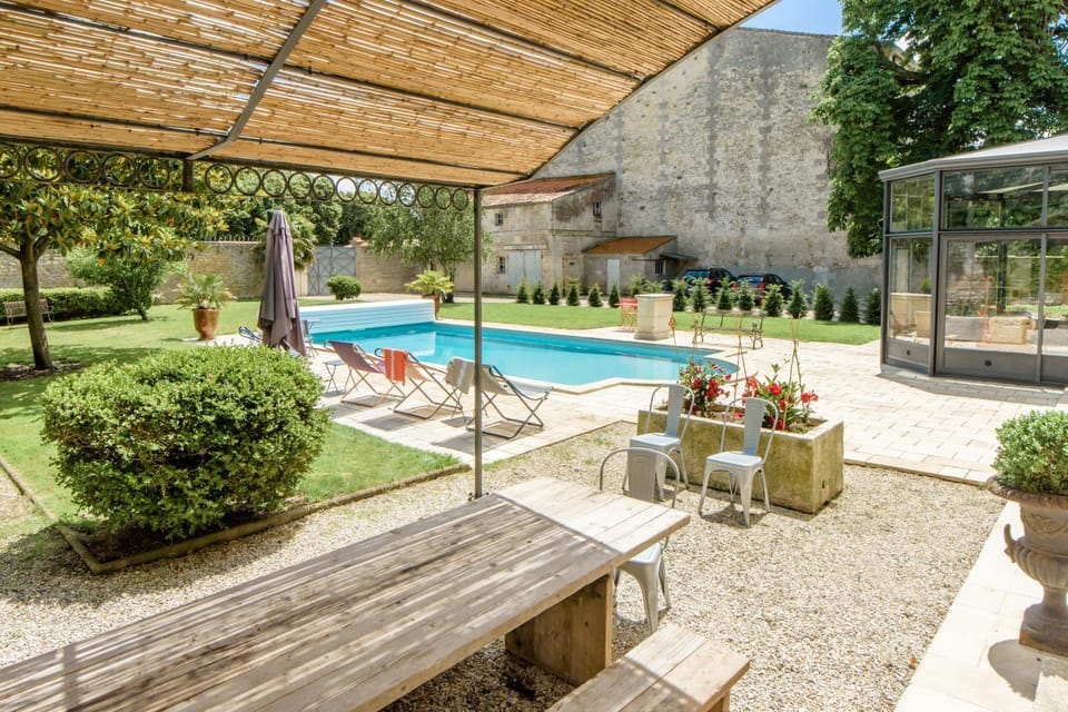 Patio, Garden view, Pool view, sunbed, Internal: Not applicable to any particular room
