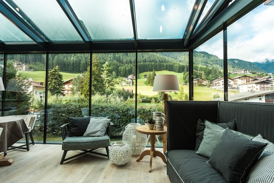 Summer, Area and facilities