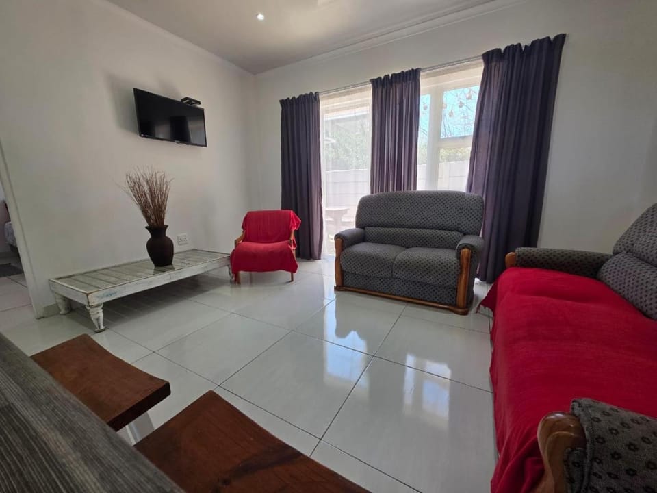 Little Sister's Apartment in Port Elizabeth