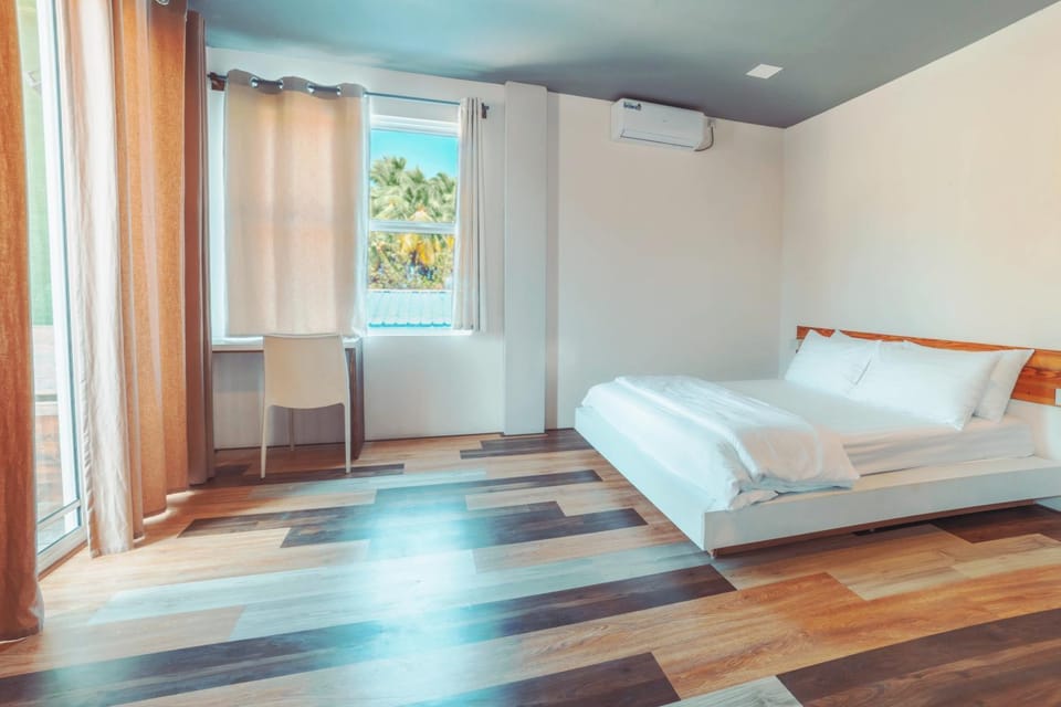 Bed, Balcony/Terrace, Photo of the whole room, Bedroom, air conditioner