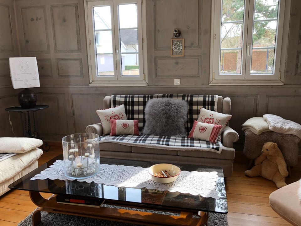 Living room, Decorative detail