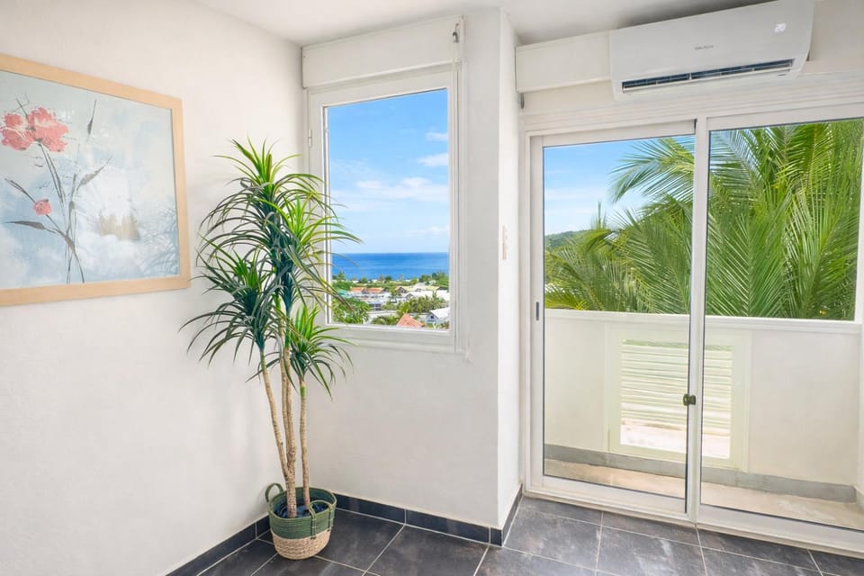 View (from property/room), Sea view, air conditioner