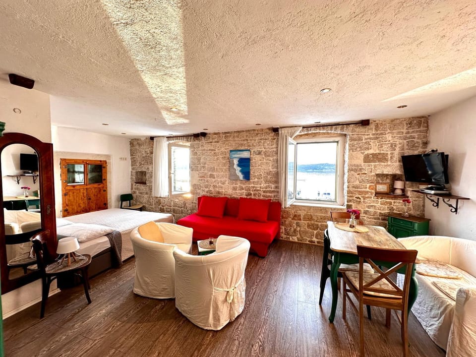 Living room, Bedroom