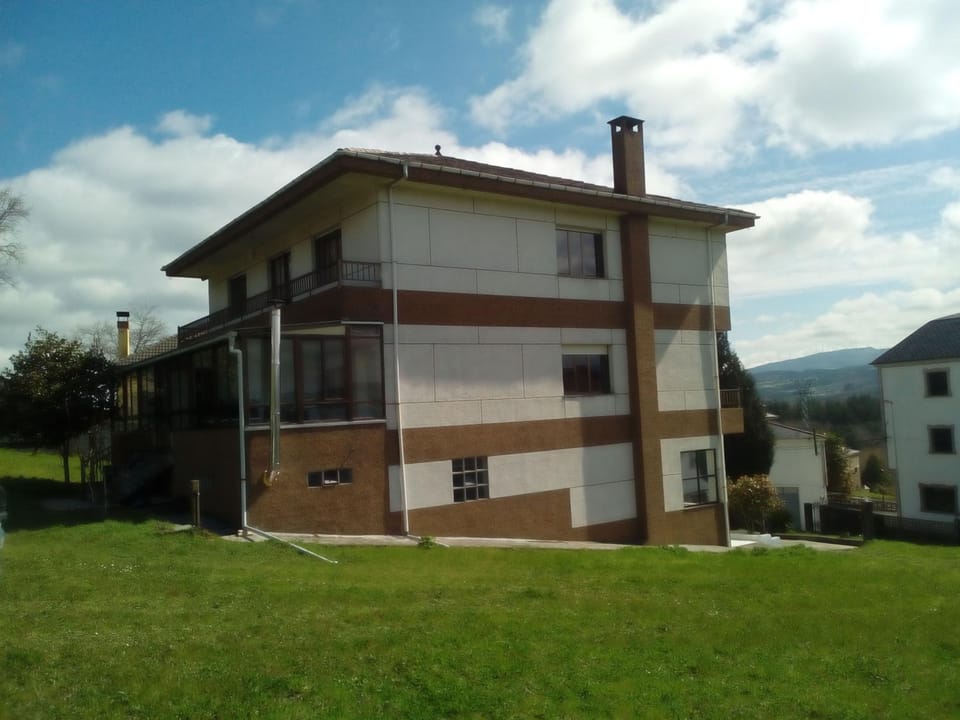 Property building, On site