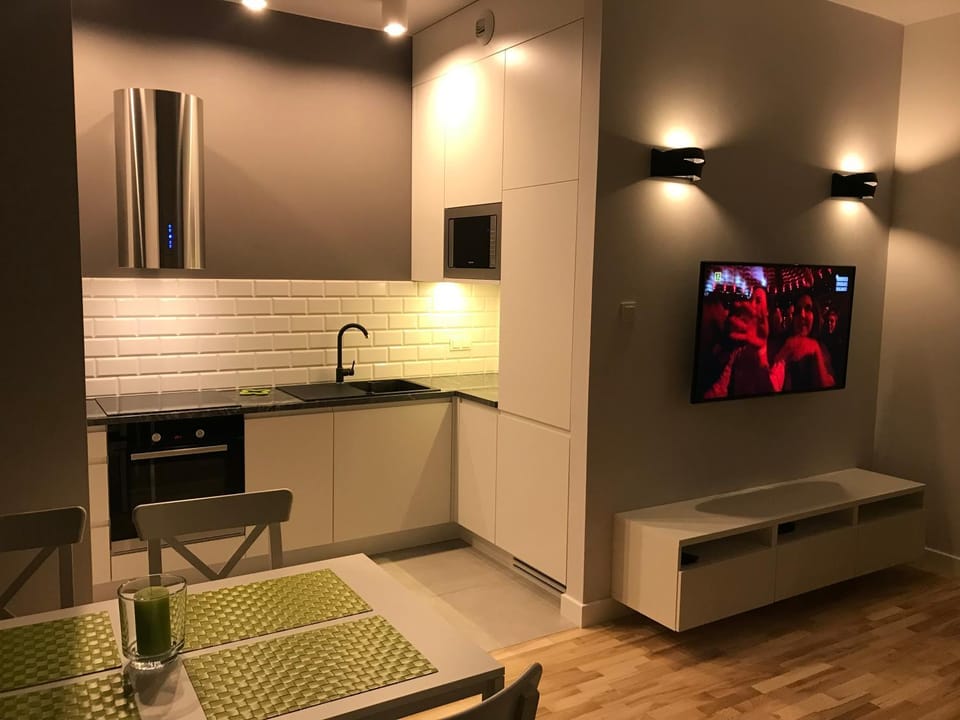 Kitchen or kitchenette, Photo of the whole room, Dining area