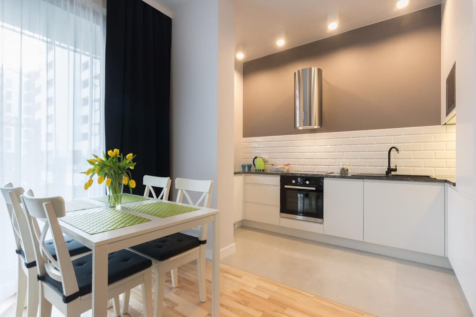 Coffee/tea facilities, Kitchen or kitchenette, Dining area