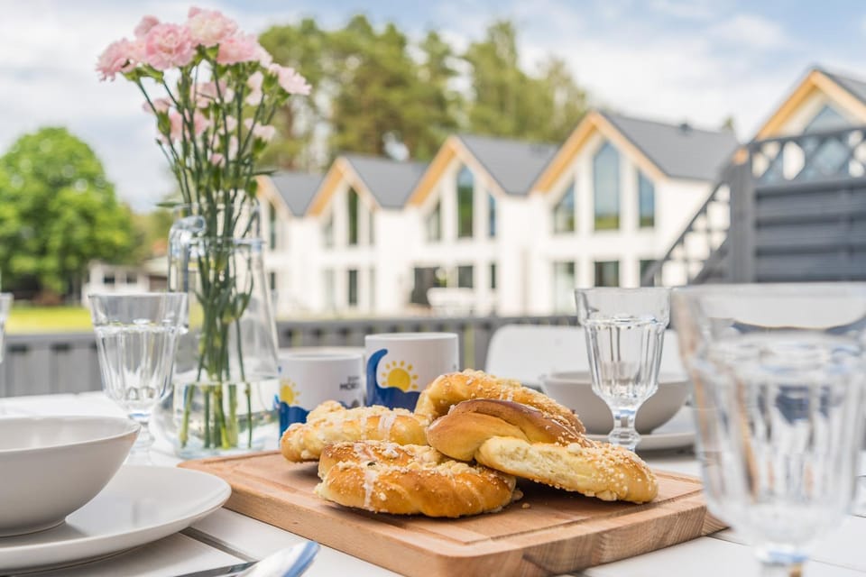 Balcony/Terrace, Food