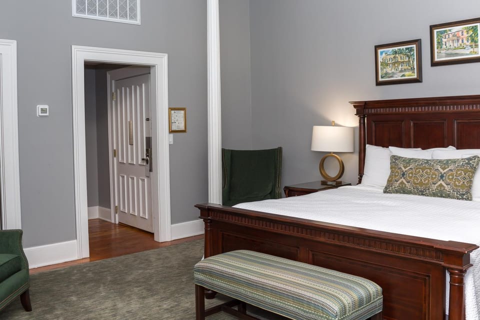 Living room, Bedroom