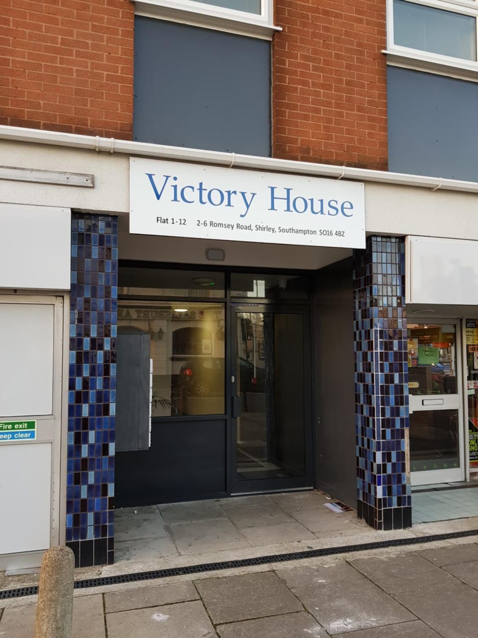 Facade/entrance