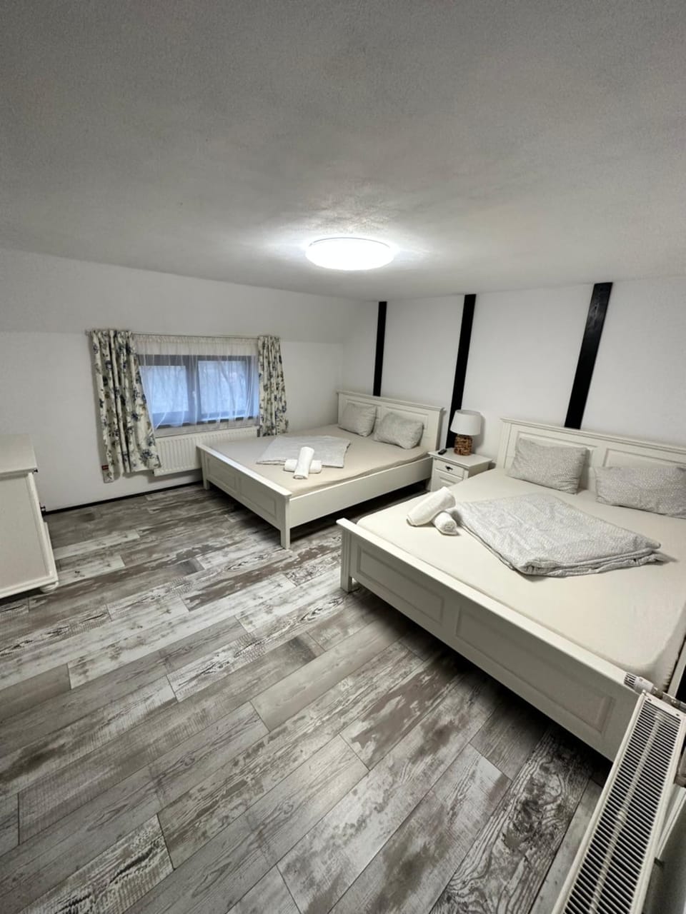 Smiley Rooms House in Romania