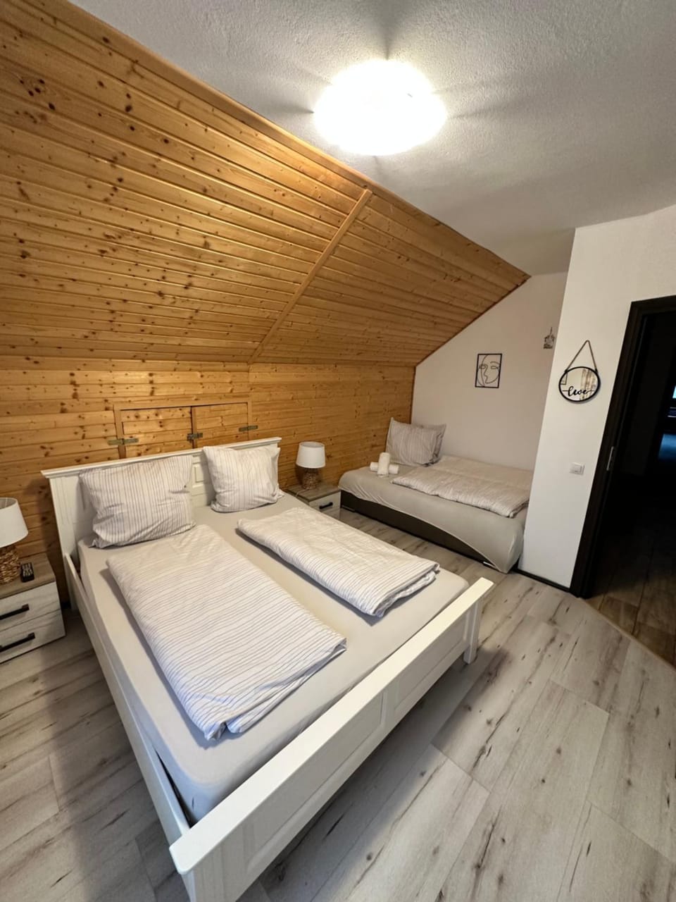 Smiley Rooms House in Romania