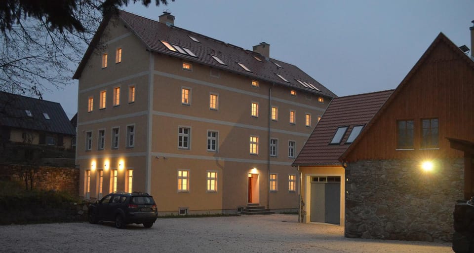 Facade/entrance, Inner courtyard view