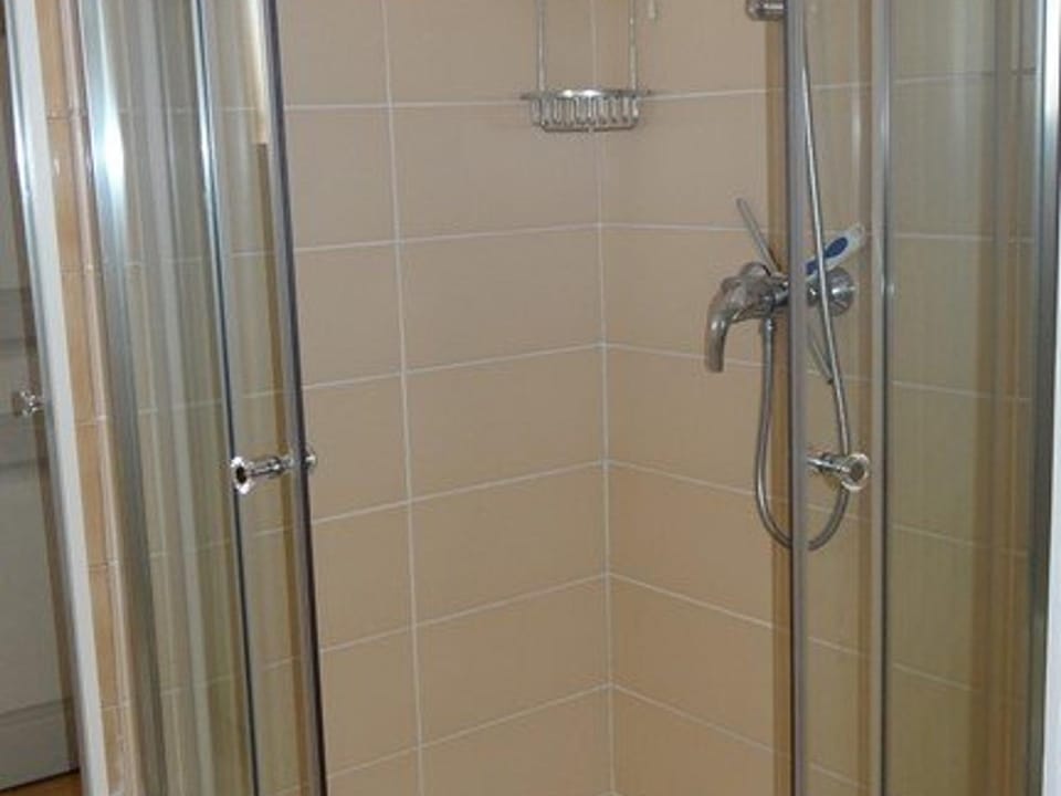 Bel Apt T2 Climatisé 40 m² avec Terrasse, Proche Plages, Garage, Cavalaire-sur-Mer - FR-1-100-123 Apartment in Cavalaire-sur-Mer