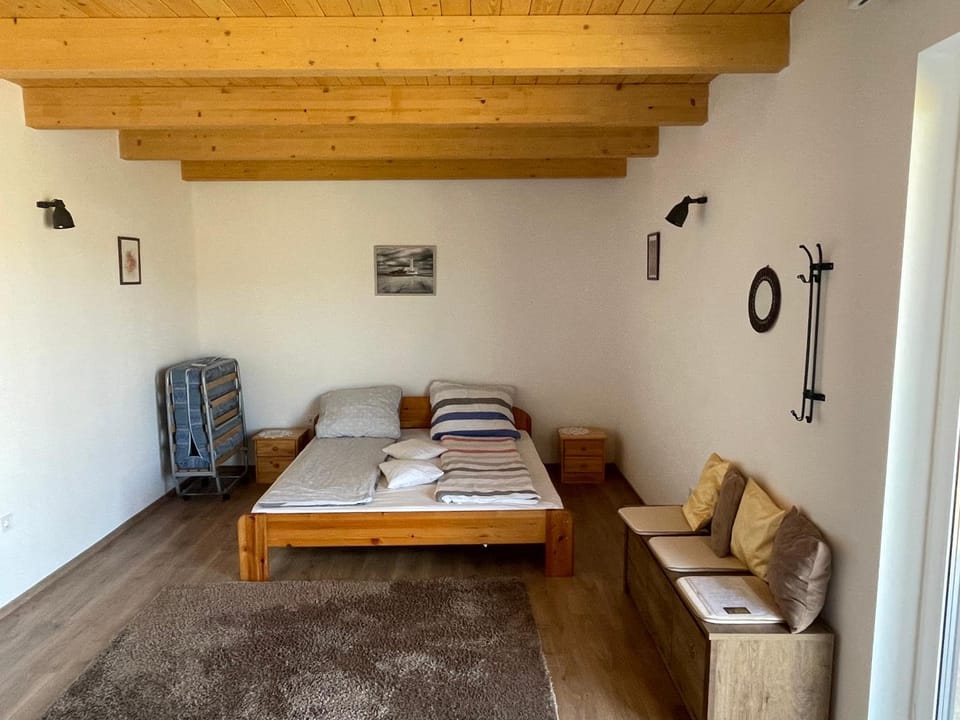 Győri vendégház Bed and Breakfast in Slovakia